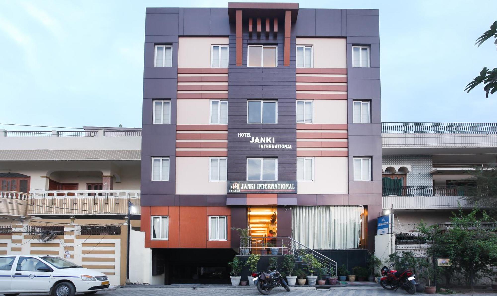 Hotel Janki International 3 Km From Kashi Vishwanath Temple Free Pickup From Railway Station Varanasi Eksteriør billede