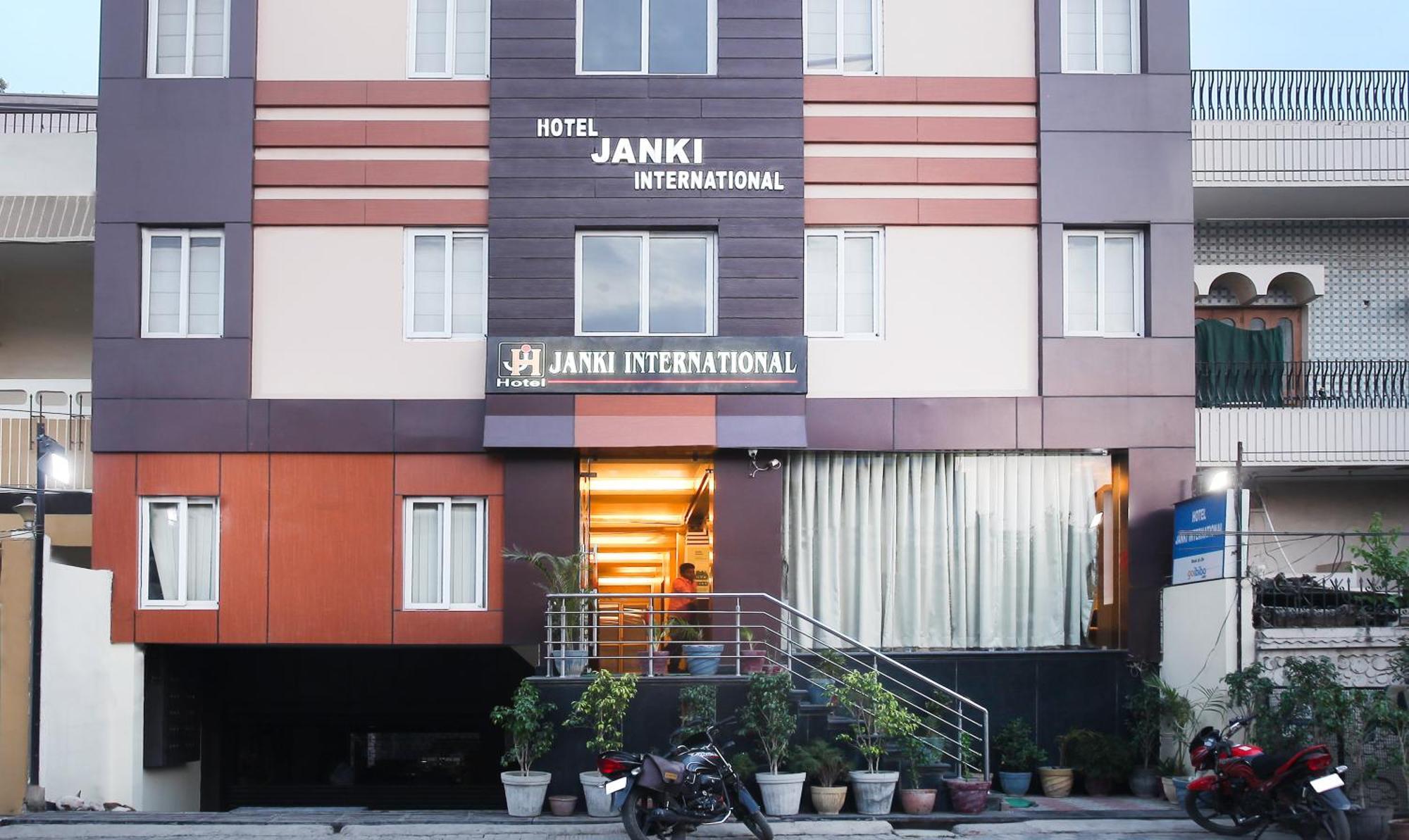 Hotel Janki International 3 Km From Kashi Vishwanath Temple Free Pickup From Railway Station Varanasi Eksteriør billede