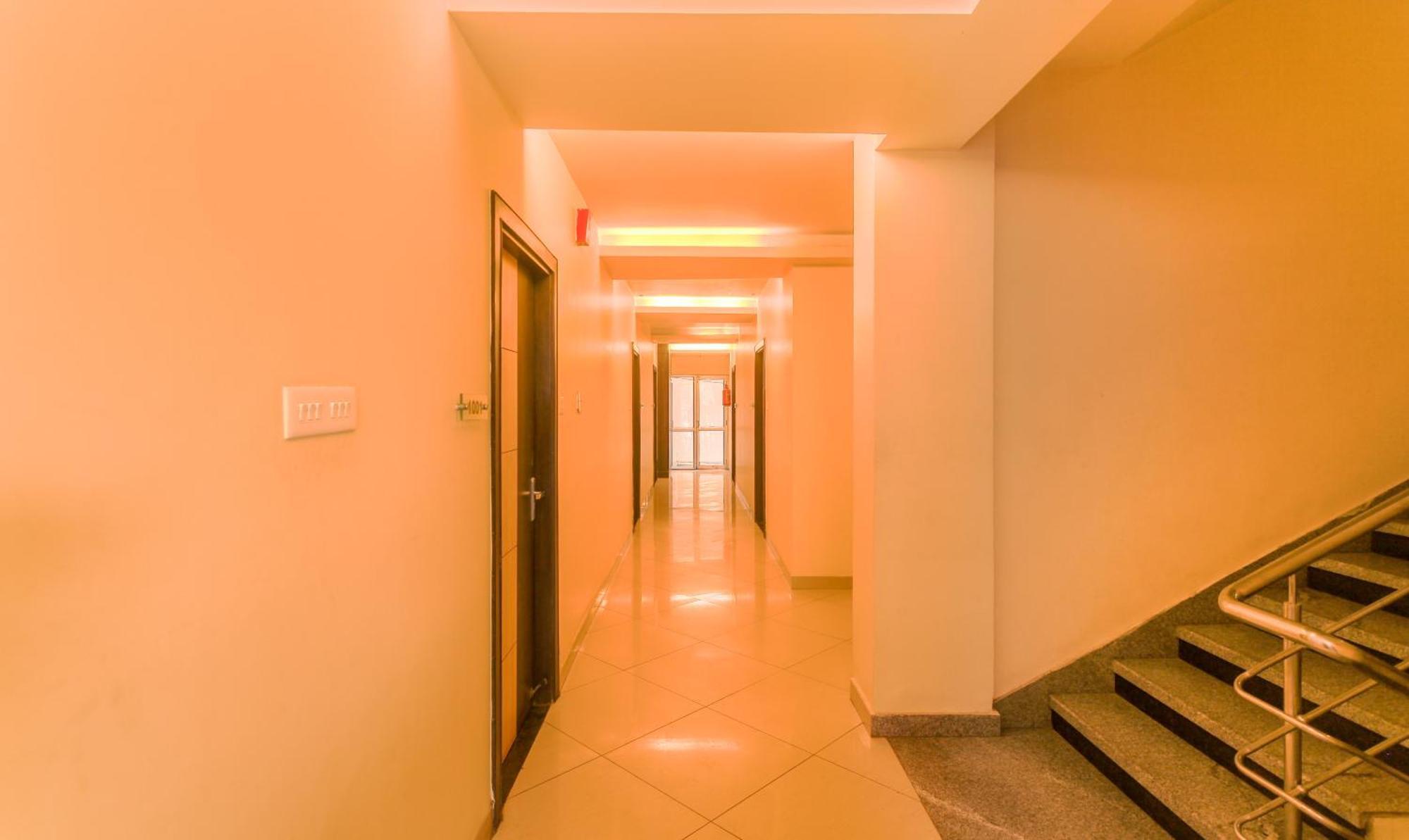 Hotel Janki International 3 Km From Kashi Vishwanath Temple Free Pickup From Railway Station Varanasi Eksteriør billede