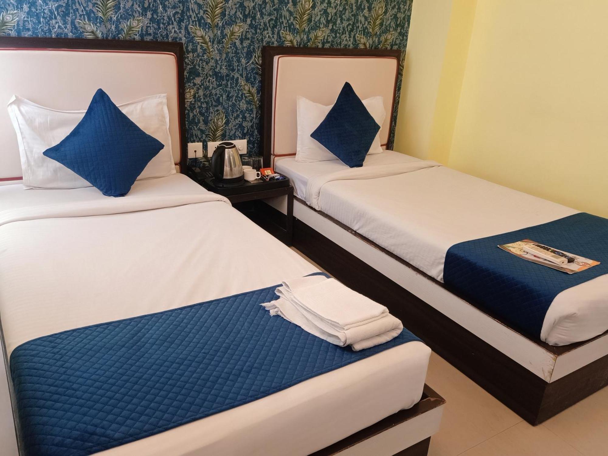 Hotel Janki International 3 Km From Kashi Vishwanath Temple Free Pickup From Railway Station Varanasi Eksteriør billede