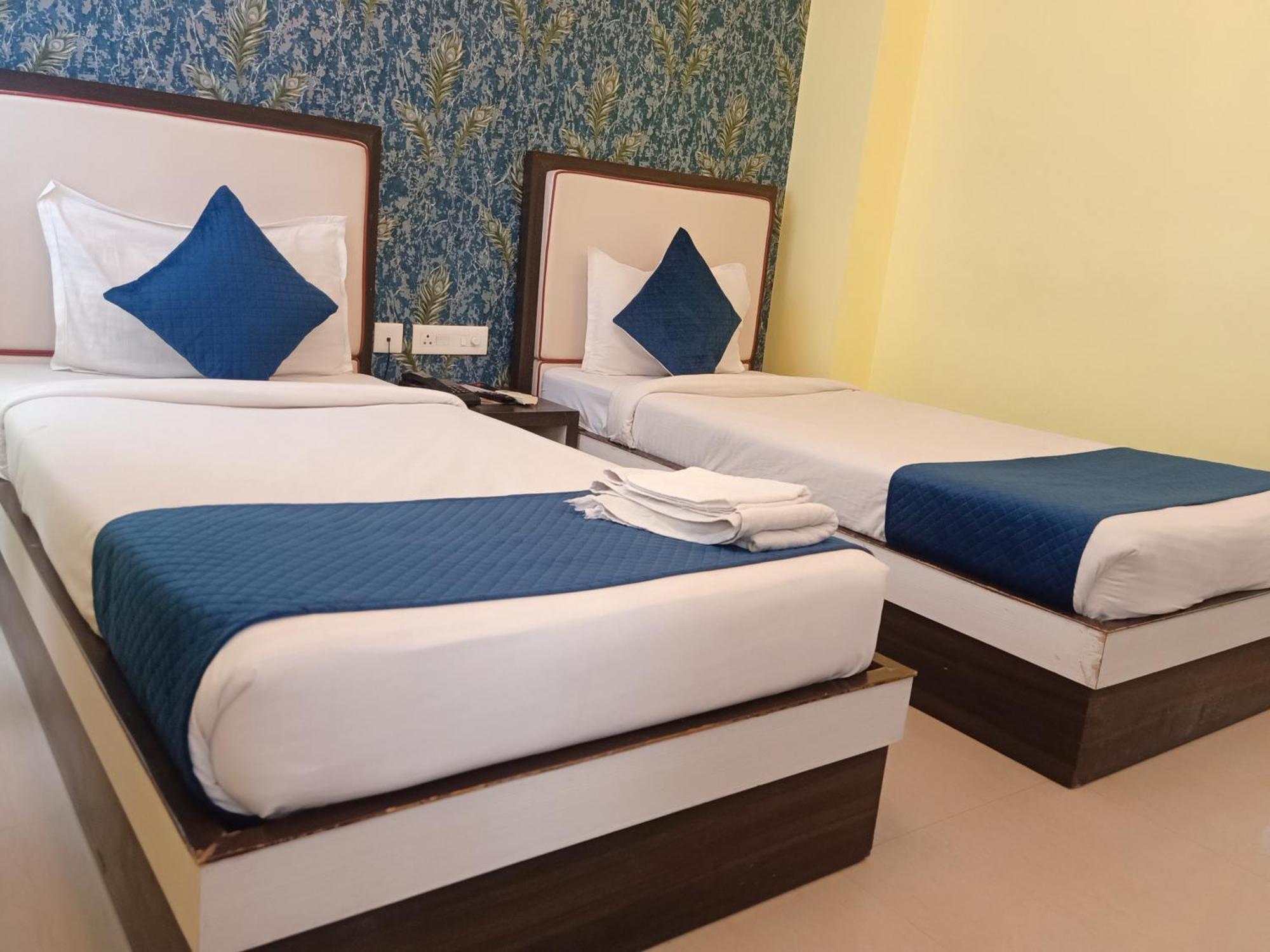Hotel Janki International 3 Km From Kashi Vishwanath Temple Free Pickup From Railway Station Varanasi Eksteriør billede
